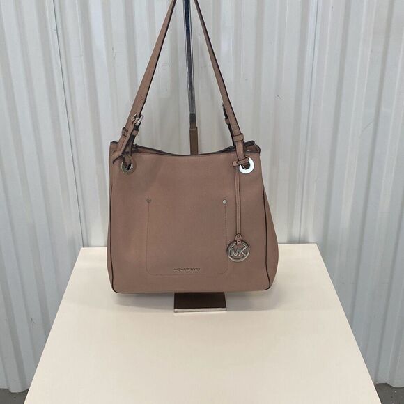 Michael Kors Handbags - Michael Kors Walsh Bag
